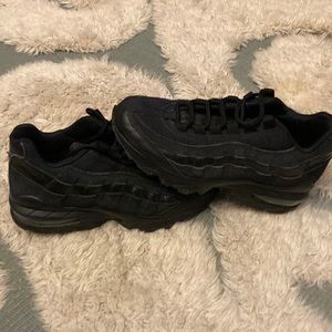 Nike air max 95 triple black